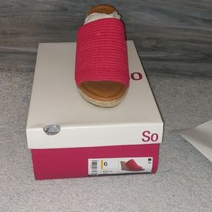 NWT SO Slide Sandles Wedges Pink‎